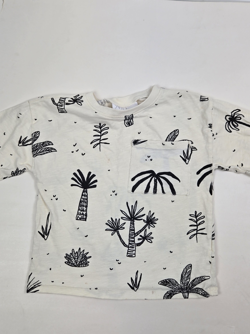 Zara Baby Tropical Print Pocket T-Shirt Size 4-5 Years 110 Cream Palm Tree Tee